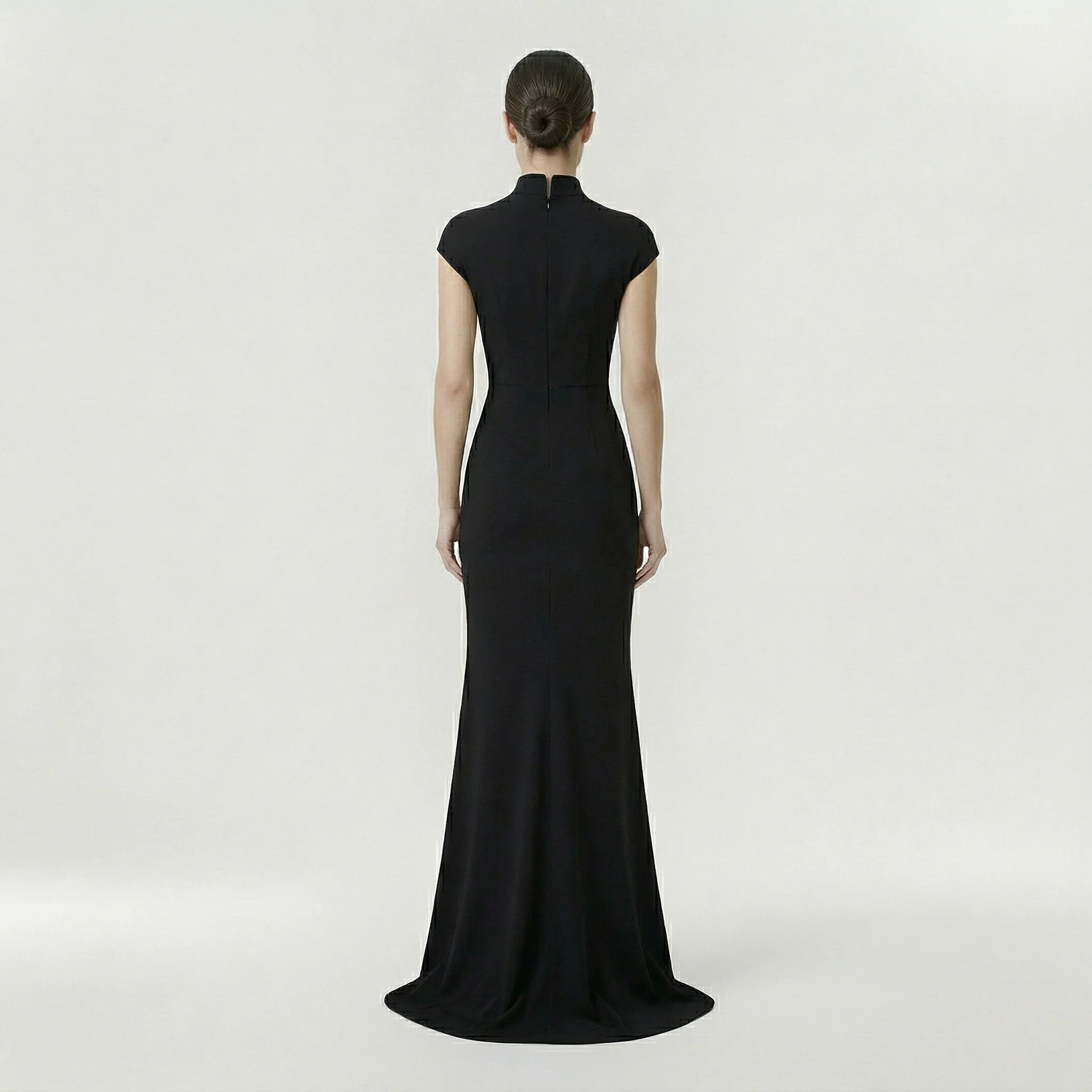 Abito lungo aderente con spacco laterale da donna elegante - Image 3