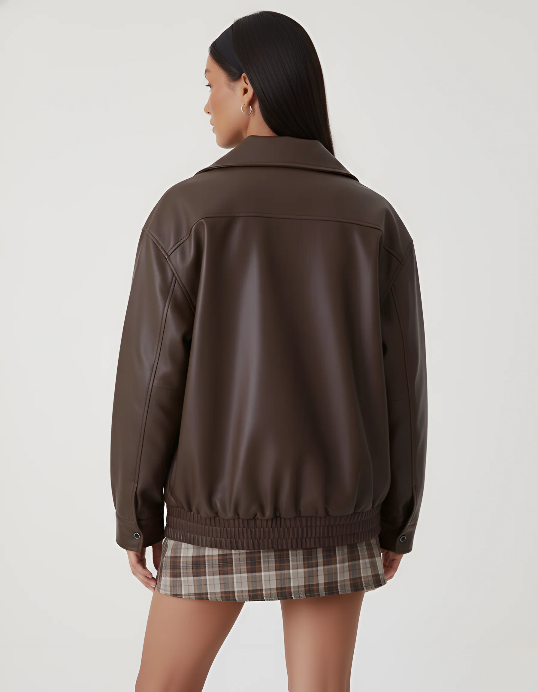 Giacca donna in pelle sintetica con zip, vestibilità oversize, stile casual urbano - Image 4