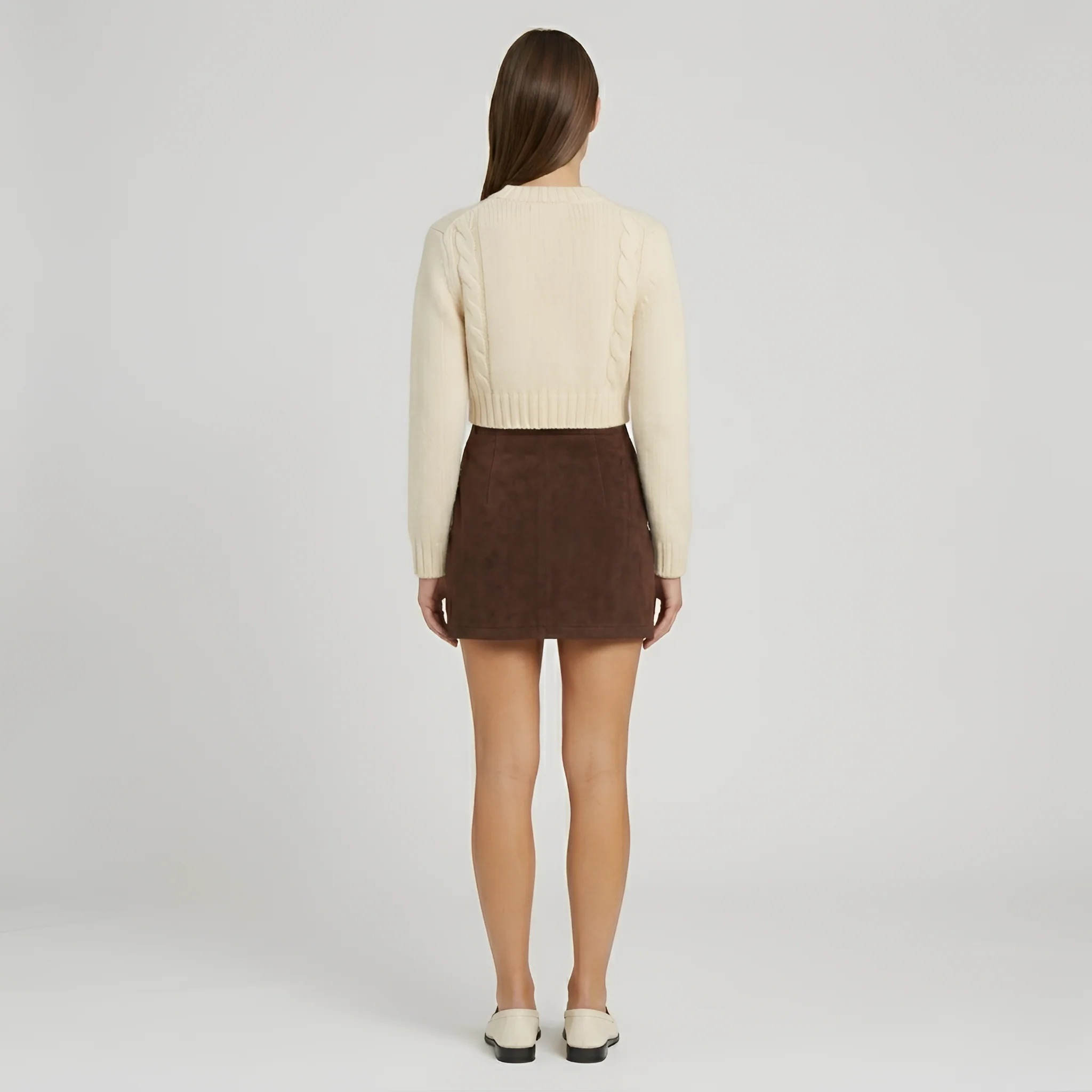 Maglione donna corto in maglia con trecce e gonna mini a vita alta - Image 3